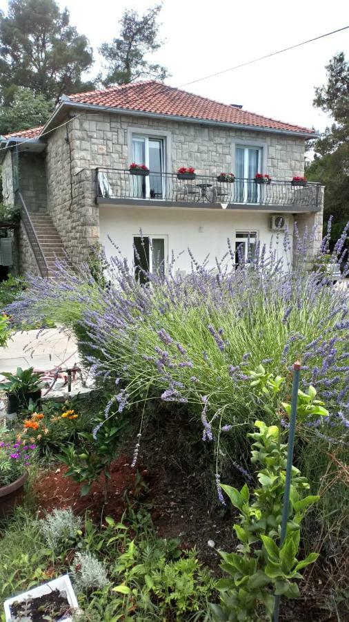 Apartments Duras Gruda 外观 照片