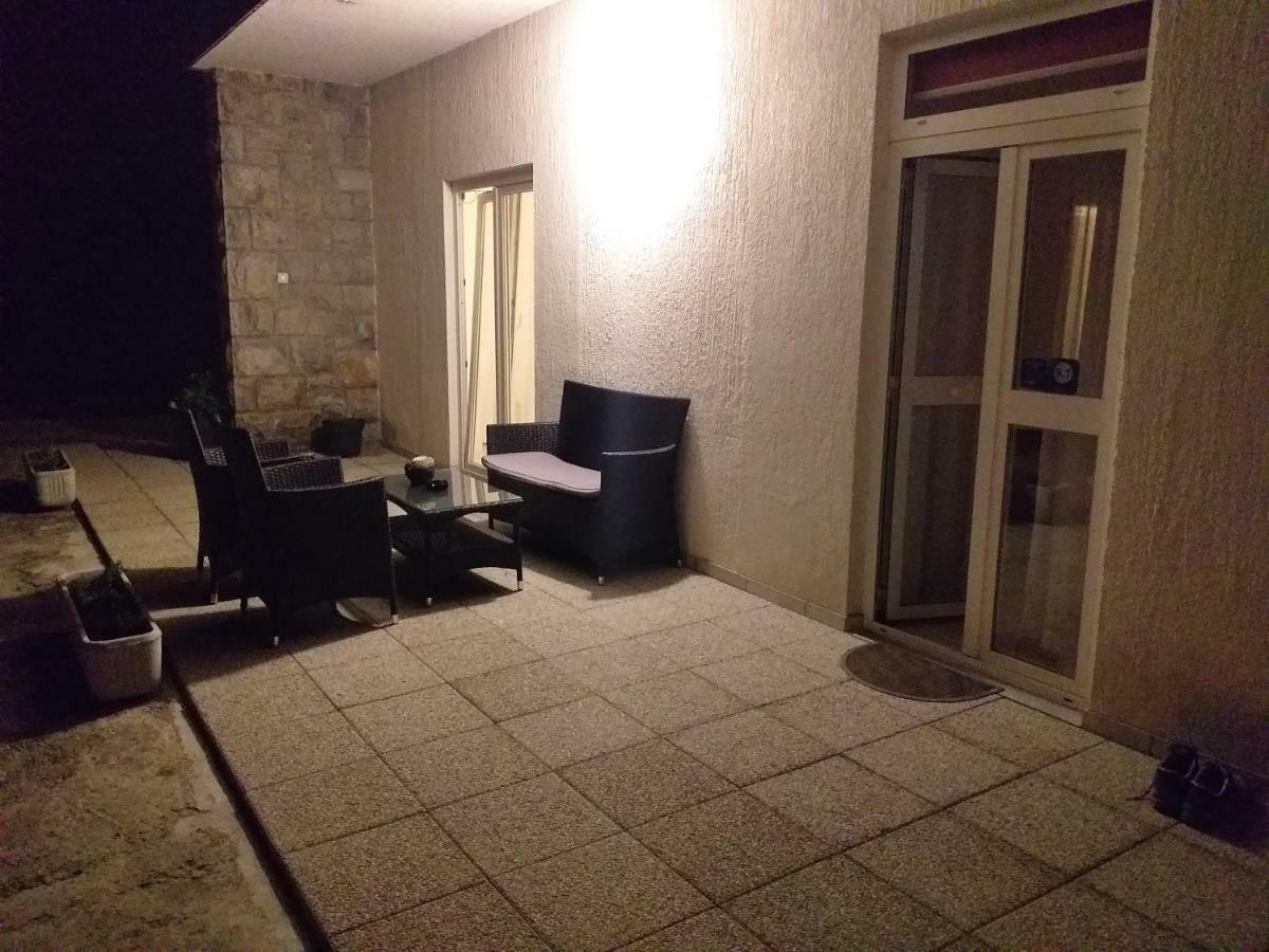 Apartments Duras Gruda 外观 照片